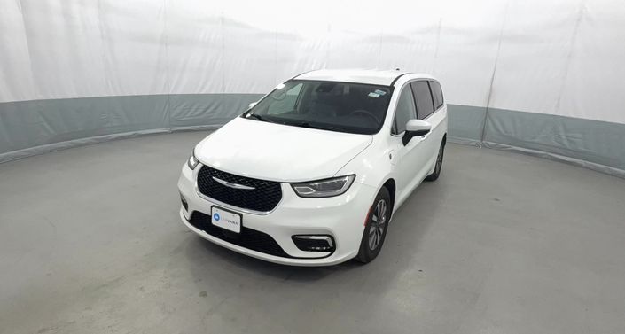 Thumbnail: 2023 Chrysler Pacifica - 1