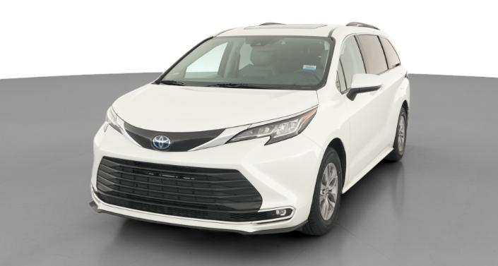 Thumbnail: 2023 Toyota Sienna - 1