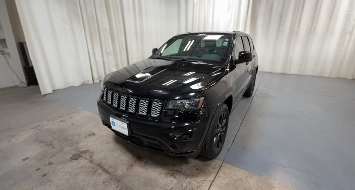 Thumbnail: 2020 Jeep Grand Cherokee - 1