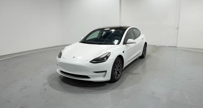 Thumbnail: 2023 Tesla Model 3 - 1