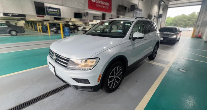 Thumbnail: 2018 Volkswagen Tiguan - 1