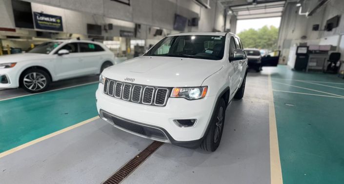 Thumbnail: 2020 Jeep Grand Cherokee - 1