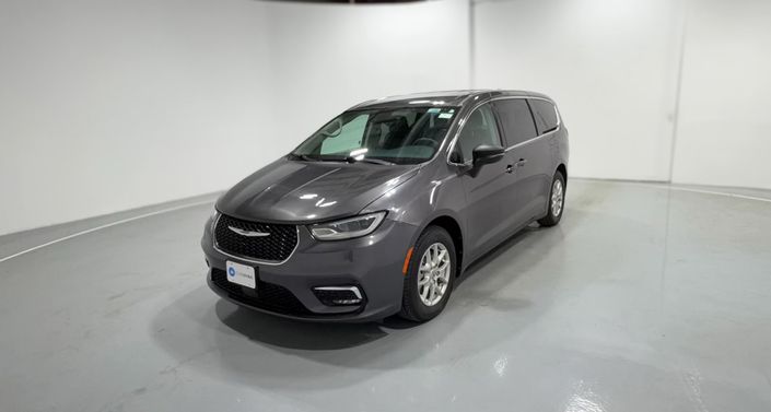 Thumbnail: 2023 Chrysler Pacifica - 1