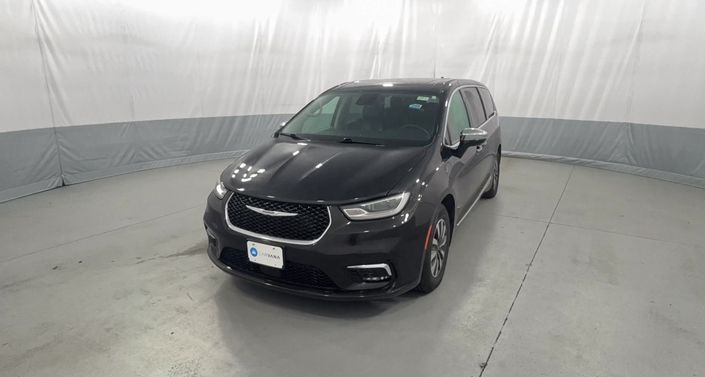 Thumbnail: 2023 Chrysler Pacifica - 1