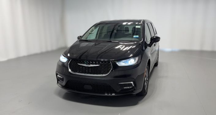 Thumbnail: 2024 Chrysler Pacifica - 1