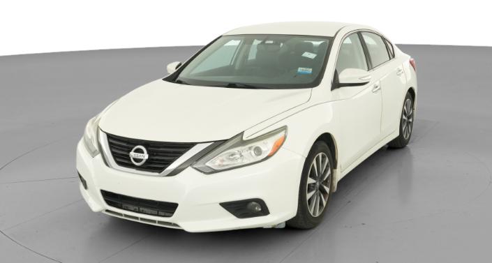 Thumbnail: 2016 Nissan Altima - 1