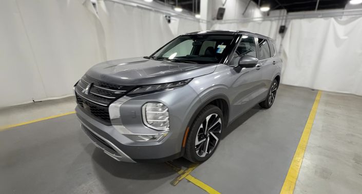 Thumbnail: 2024 Mitsubishi Outlander - 1
