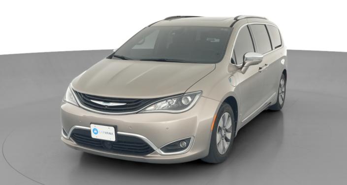 Thumbnail: 2018 Chrysler Pacifica - 1