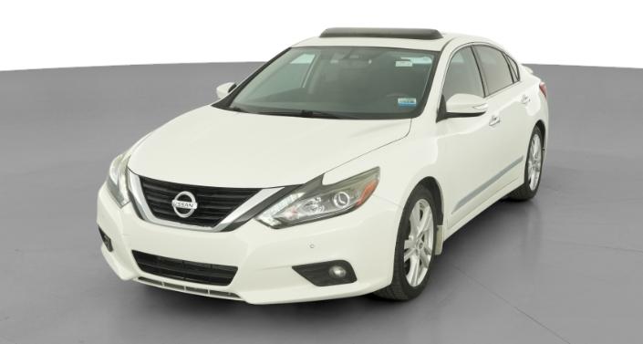 Thumbnail: 2017 Nissan Altima - 1