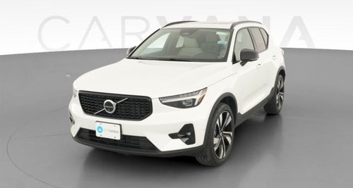2024 Volvo XC40