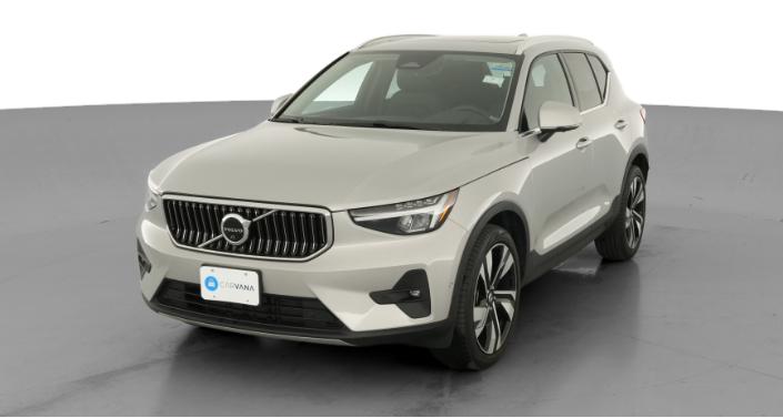 Thumbnail: 2023 Volvo XC40 - 1