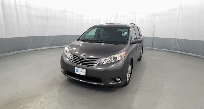 Thumbnail: 2017 Toyota Sienna - 1