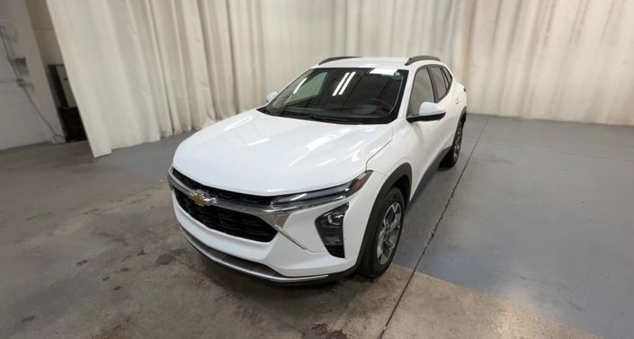 Thumbnail: 2025 Chevrolet Trax - 1