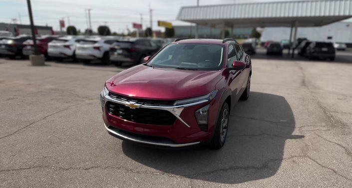 Thumbnail: 2025 Chevrolet Trax - 1