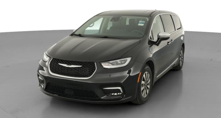 Thumbnail: 2023 Chrysler Pacifica - 1