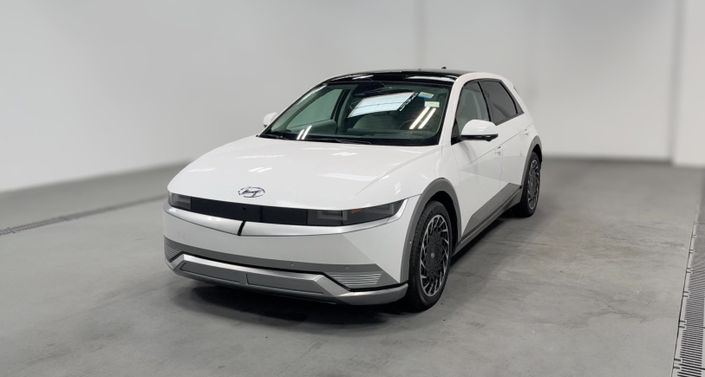 Thumbnail: 2024 Hyundai Ioniq 5 - 1