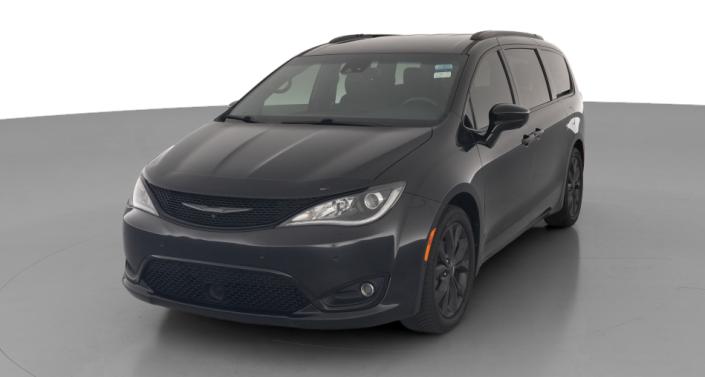 Thumbnail: 2018 Chrysler Pacifica - 1