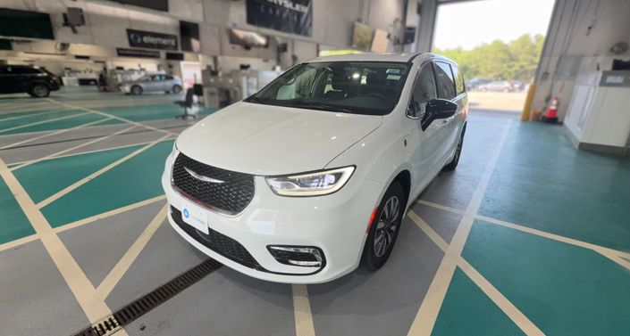Thumbnail: 2024 Chrysler Pacifica - 1