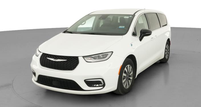 Thumbnail: 2024 Chrysler Pacifica - 1