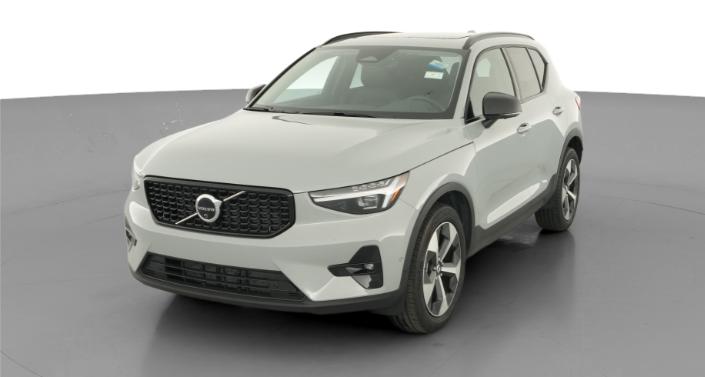 Thumbnail: 2026 Volvo XC40 - 1