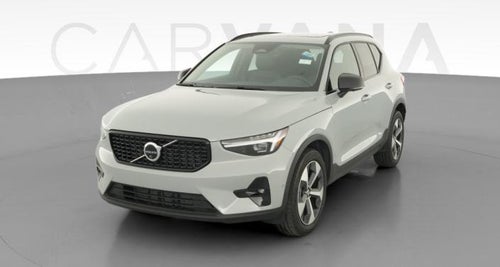 2026 Volvo XC40