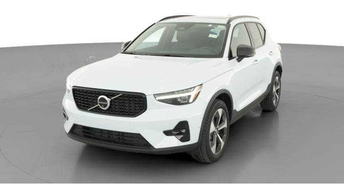 Thumbnail: 2026 Volvo XC40 - 1