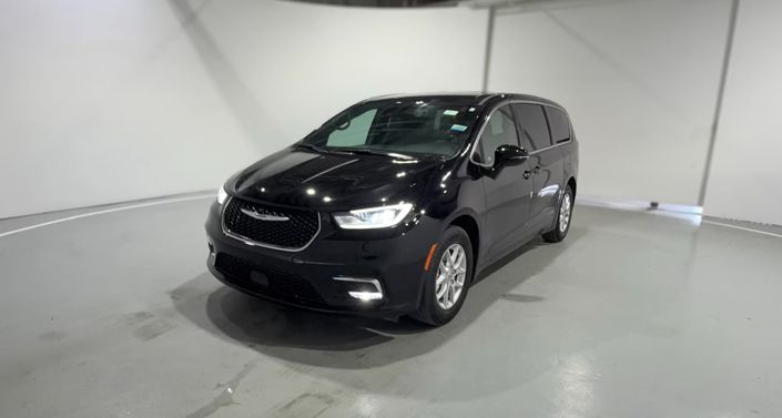 Thumbnail: 2025 Chrysler Pacifica - 1