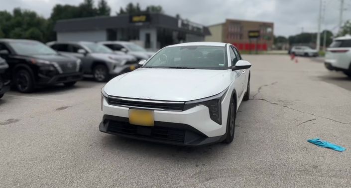 Thumbnail: 2025 Kia K4 - 1