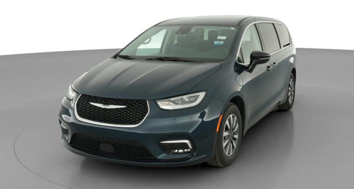 Thumbnail: 2024 Chrysler Pacifica - 1