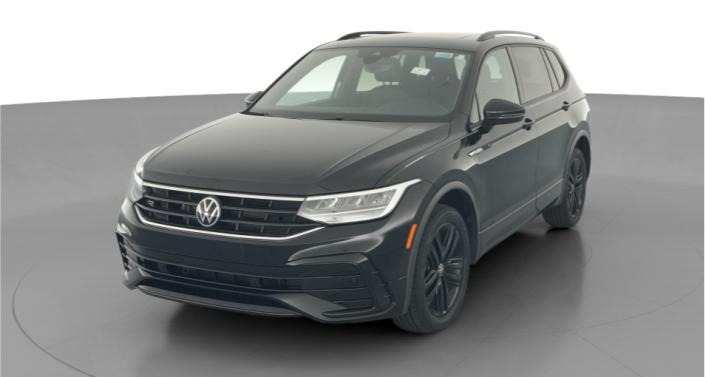 Thumbnail: 2022 Volkswagen Tiguan - 1