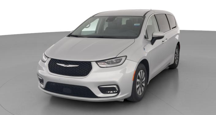 Thumbnail: 2023 Chrysler Pacifica - 1