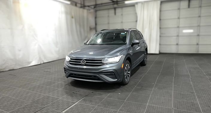 Thumbnail: 2023 Volkswagen Tiguan - 1