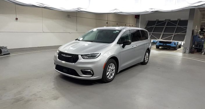 Thumbnail: 2024 Chrysler Pacifica - 1