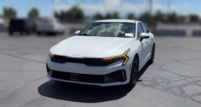 Thumbnail: 2025 Kia K5 - 1