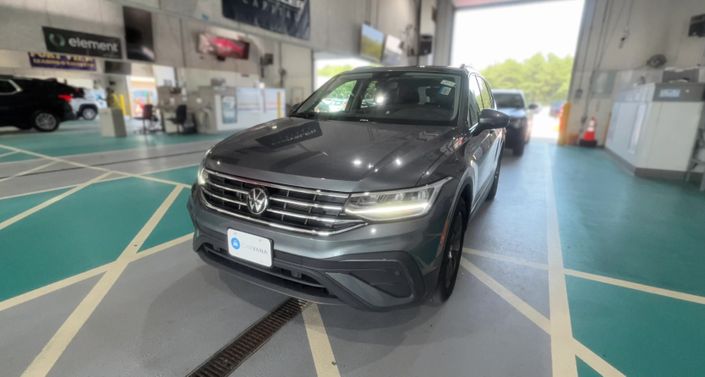 Thumbnail: 2024 Volkswagen Tiguan - 1