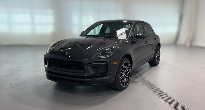 Thumbnail: 2023 Porsche Macan - 1