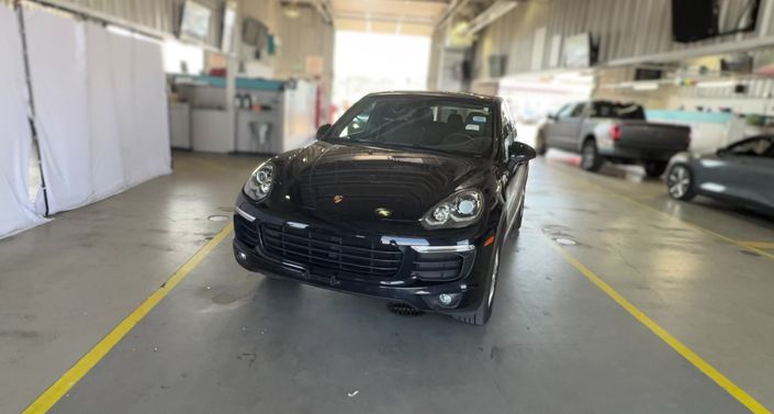 2016 Porsche Cayenne Base -
                  Fountain, CO