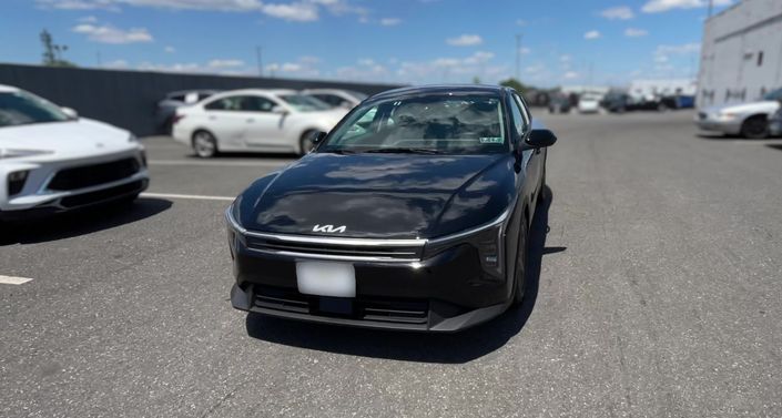 Thumbnail: 2025 Kia K4 - 1