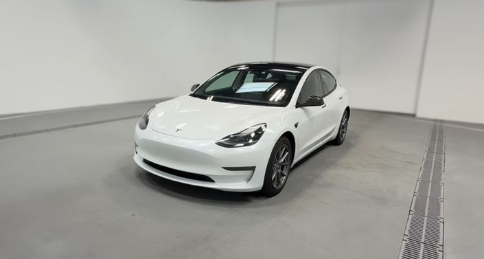 Thumbnail: 2022 Tesla Model 3 - 1