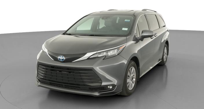 Thumbnail: 2025 Toyota Sienna - 1