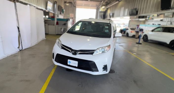 Thumbnail: 2020 Toyota Sienna - 1