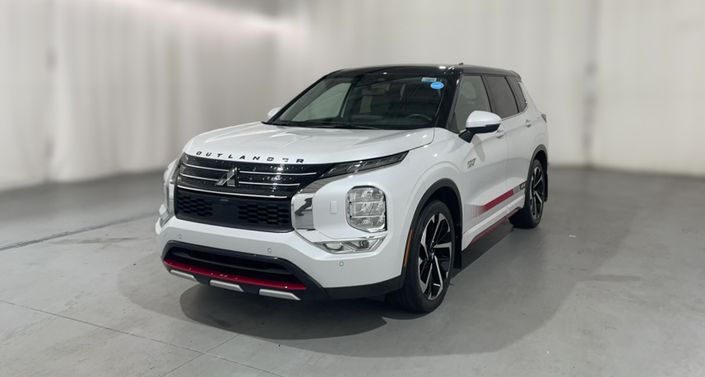 Thumbnail: 2023 Mitsubishi Outlander - 1