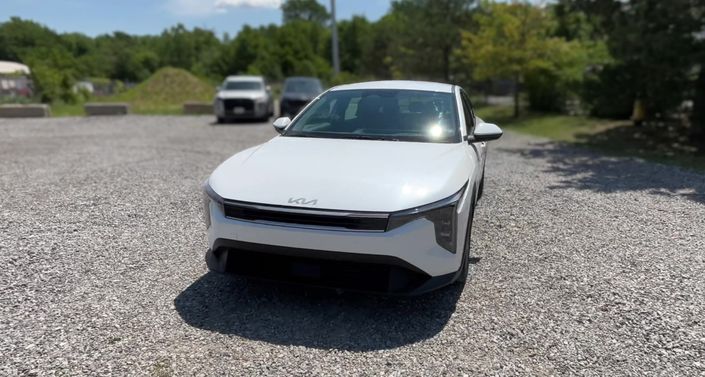 Thumbnail: 2025 Kia K4 - 1