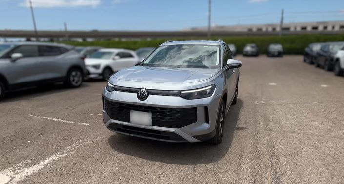 Thumbnail: 2026 Volkswagen Tiguan - 1