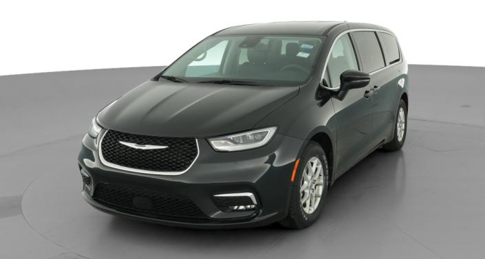 Thumbnail: 2023 Chrysler Pacifica - 1