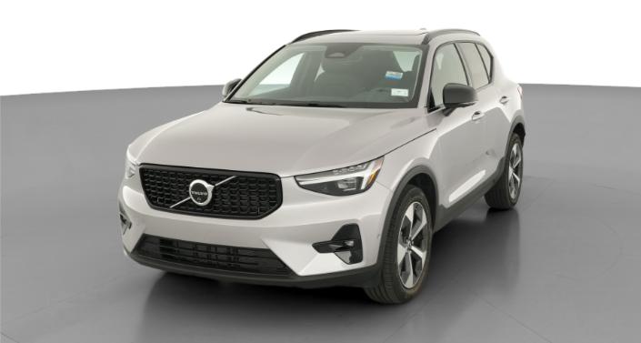 Thumbnail: 2026 Volvo XC40 - 1