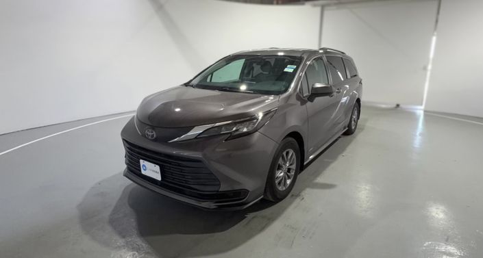 Thumbnail: 2021 Toyota Sienna - 1