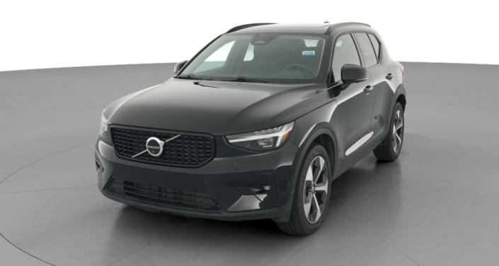 Thumbnail: 2026 Volvo XC40 - 1