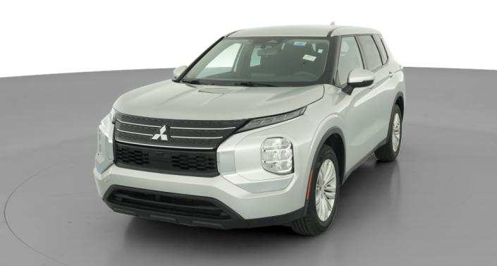 Thumbnail: 2023 Mitsubishi Outlander - 1