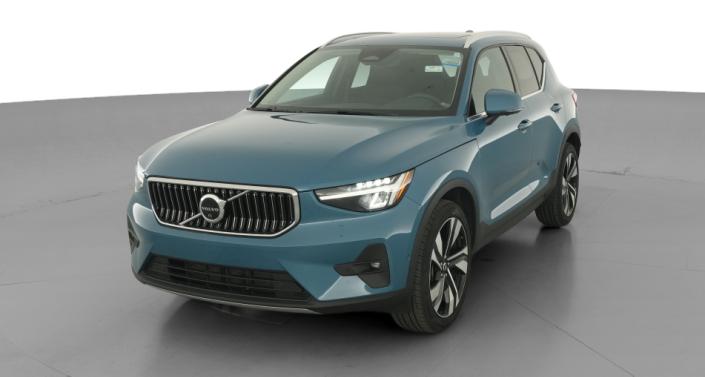 Thumbnail: 2023 Volvo XC40 - 1